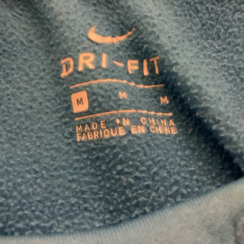 Nike Dri-Fit Women’s Hoodie Size Medium - Picture 5 of 9